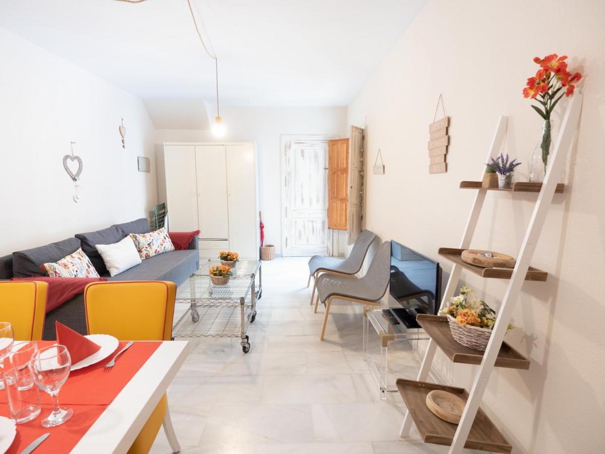 Cl Ubicacion Excelente Y Terraza Comun Junto A La Alfalfa Seville Luaran gambar